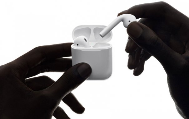 Apple Airpods official 2 605x383